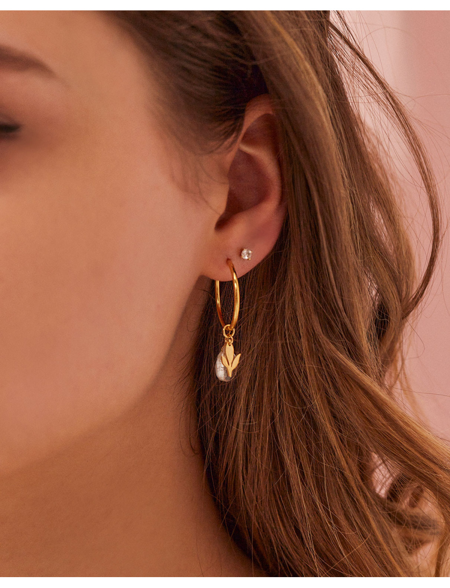 Gold-plated small hoops